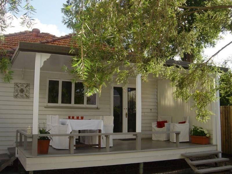 41 Kew Road, Graceville QLD 4075