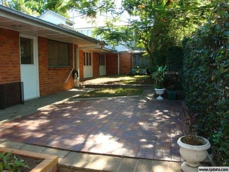 2/153 Honour Avenue, Chelmer QLD 4068