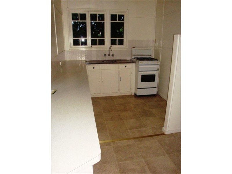 2/153 Honour Avenue, Chelmer QLD 4068