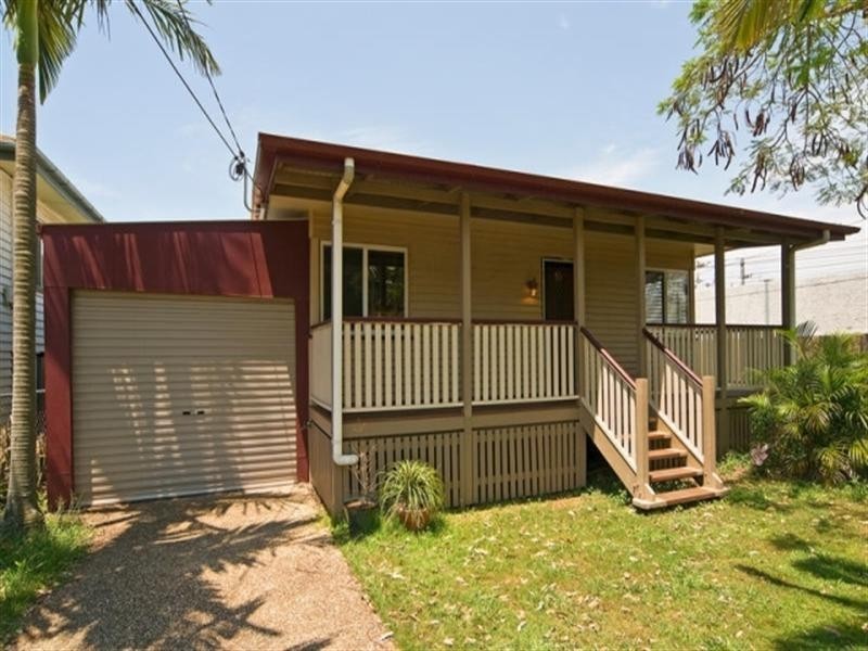 18 Gerlee Street, Tennyson QLD 4105