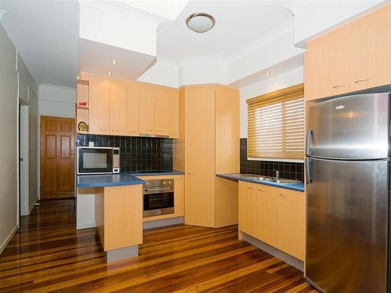 18 Gerlee Street, Tennyson QLD 4105