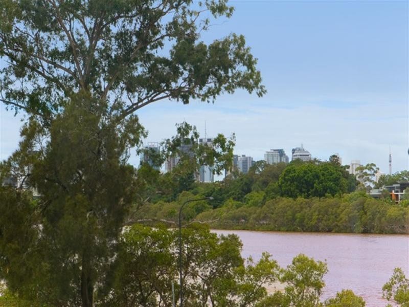 4/515 Coronation Drive, Toowong QLD 4066