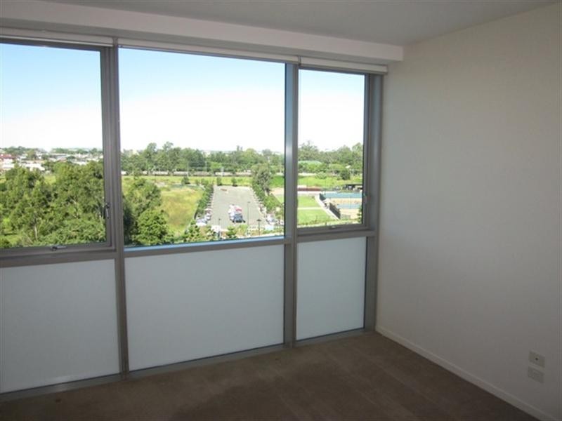 Unit 313 King Arthur Terrace, Tennyson QLD 4105