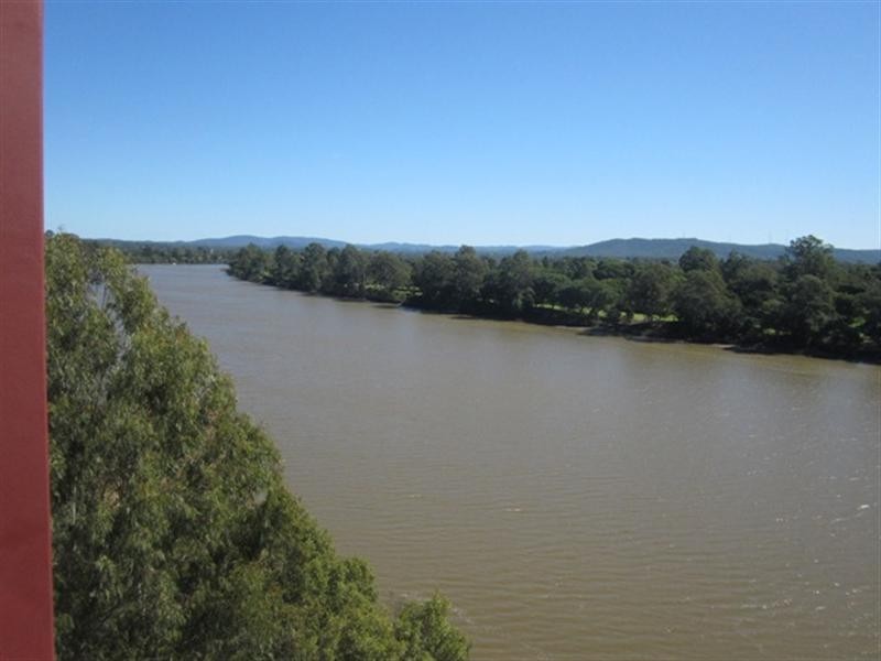 Unit 313 King Arthur Terrace, Tennyson QLD 4105