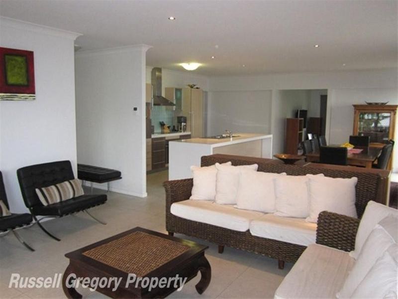 38 Casuarina Street, Seventeen Mile Rocks QLD 4073