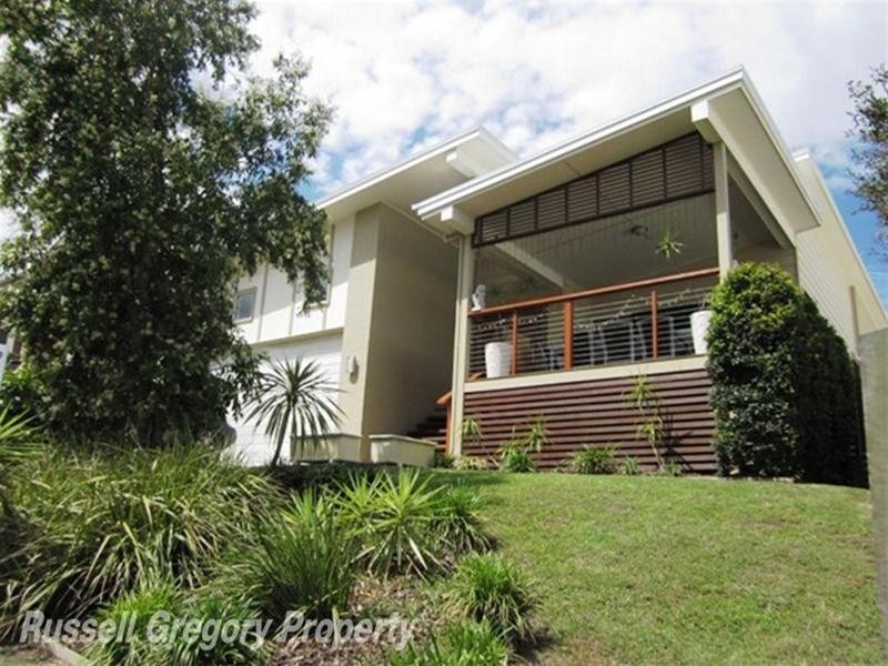 38 Casuarina Street, Seventeen Mile Rocks QLD 4073