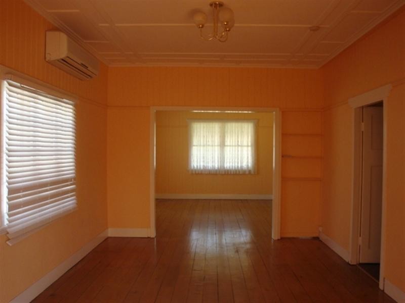 573 Oxley Road, Sherwood QLD 4075