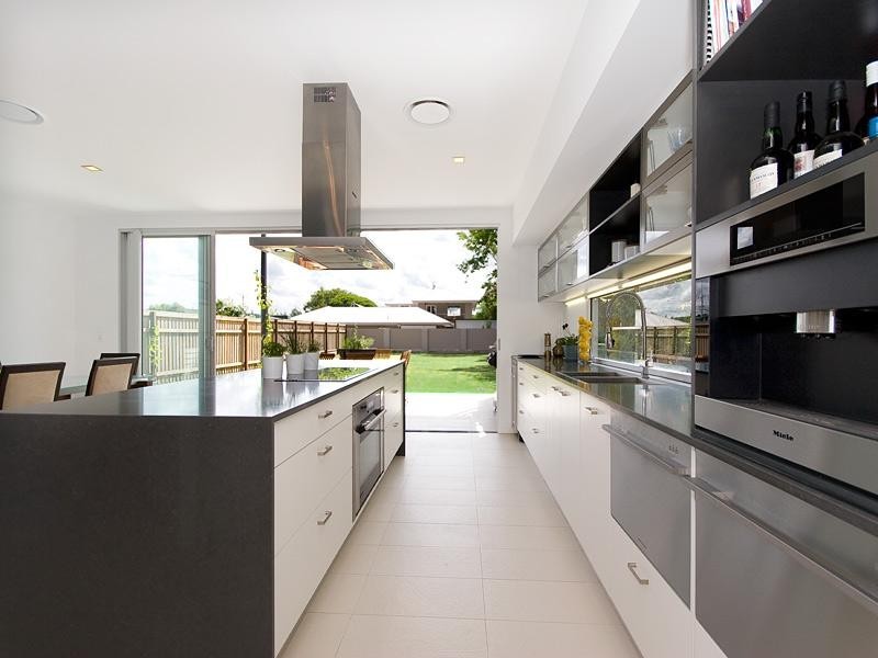 84 Long Street West, Graceville QLD 4075