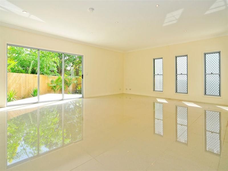 19 Clara Street, Corinda QLD 4075