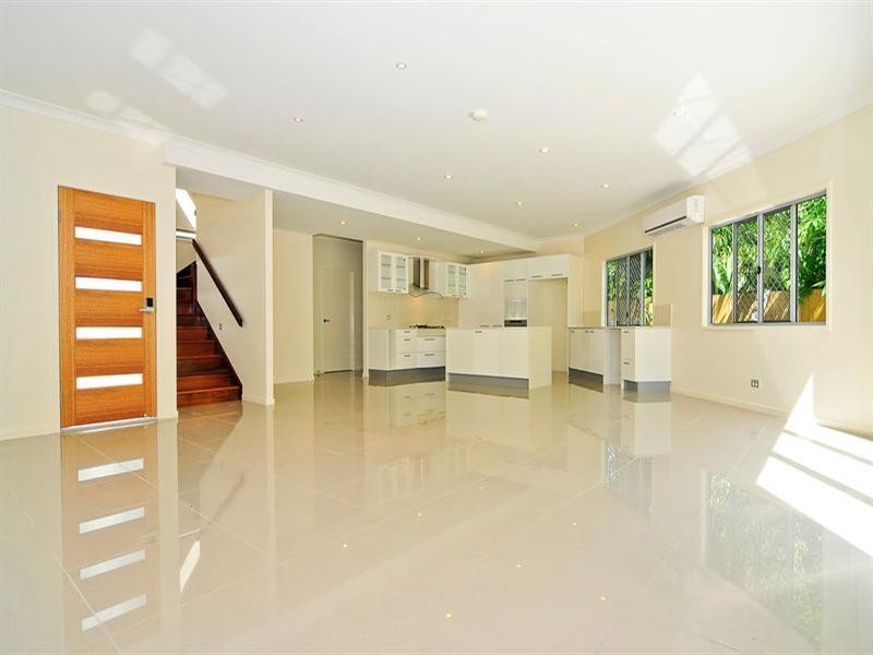 19 Clara Street, Corinda QLD 4075