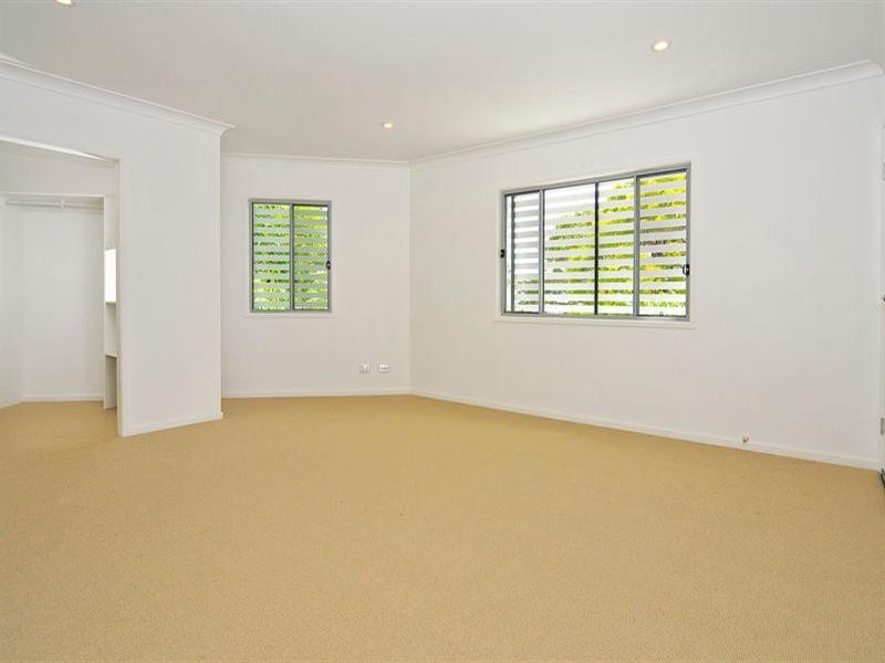 19 Clara Street, Corinda QLD 4075