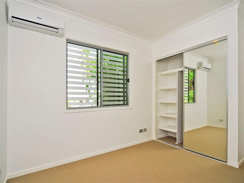 19 Clara Street, Corinda QLD 4075