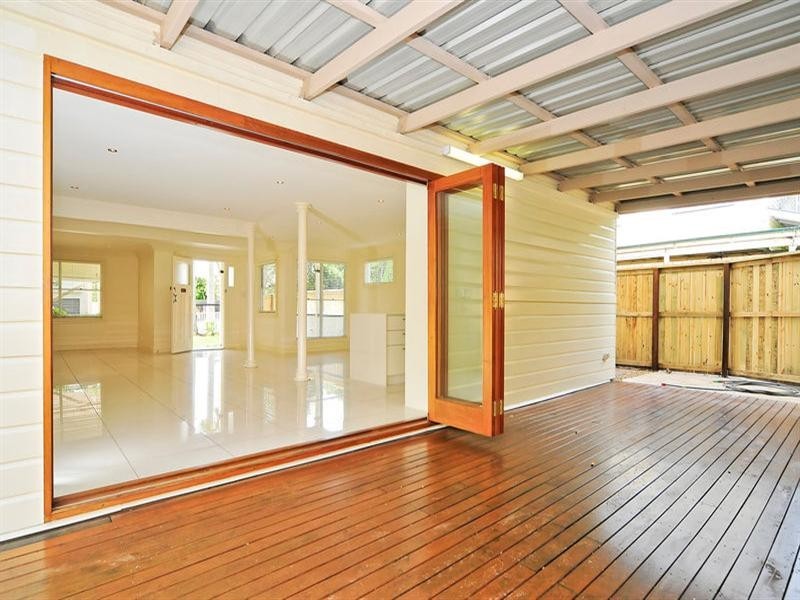 17 Clara Street, Corinda QLD 4075