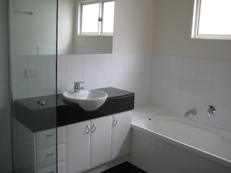 5 Victoria Avenue, Chelmer QLD 4068