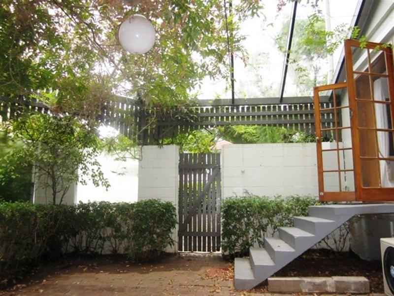 11 Rathlyn Avenue, Corinda QLD 4075