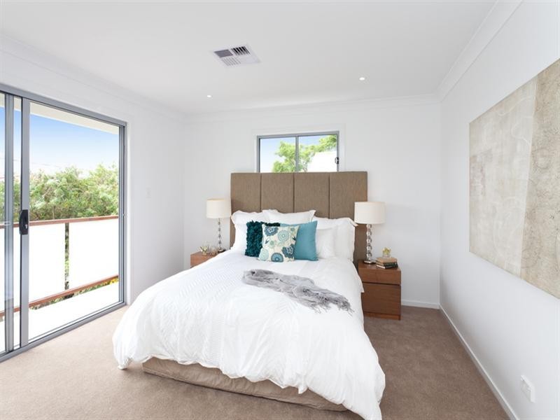 149 Graceville Avenue, Graceville QLD 4075