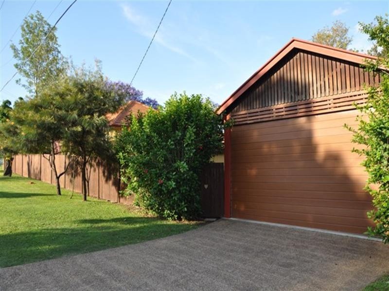 40 Dexter Street, Tennyson QLD 4105