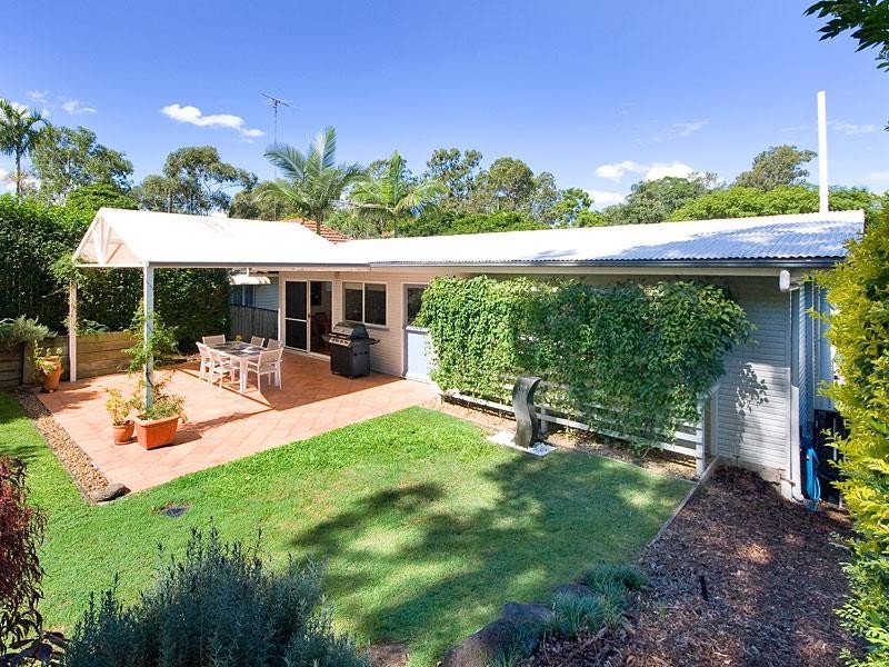 106 Broseley Road, Toowong QLD 4066