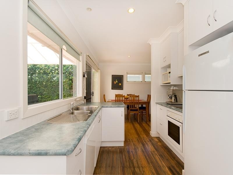 106 Broseley Road, Toowong QLD 4066