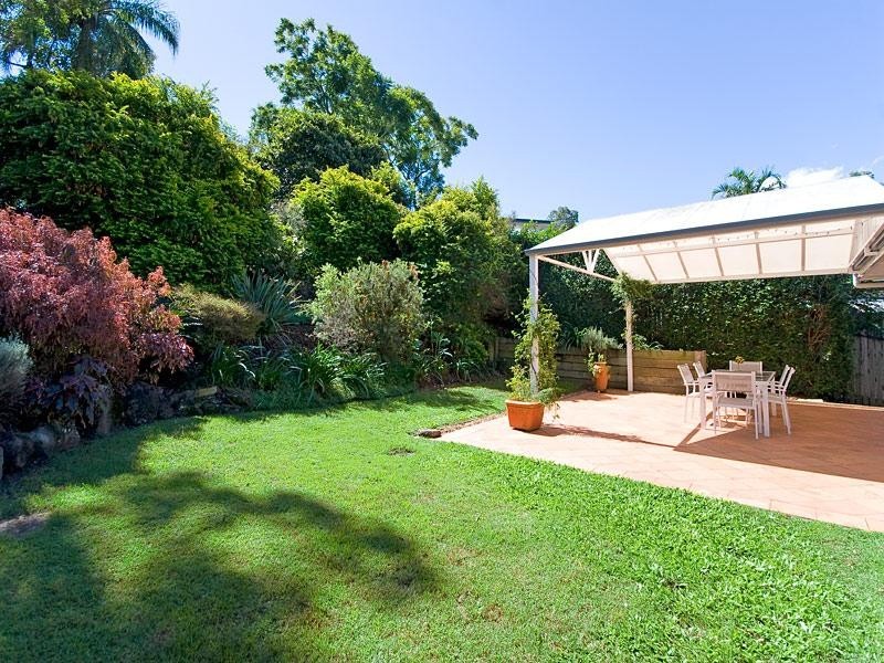 106 Broseley Road, Toowong QLD 4066