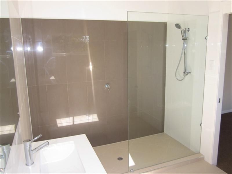 8 Richardson Street, Chelmer QLD 4068