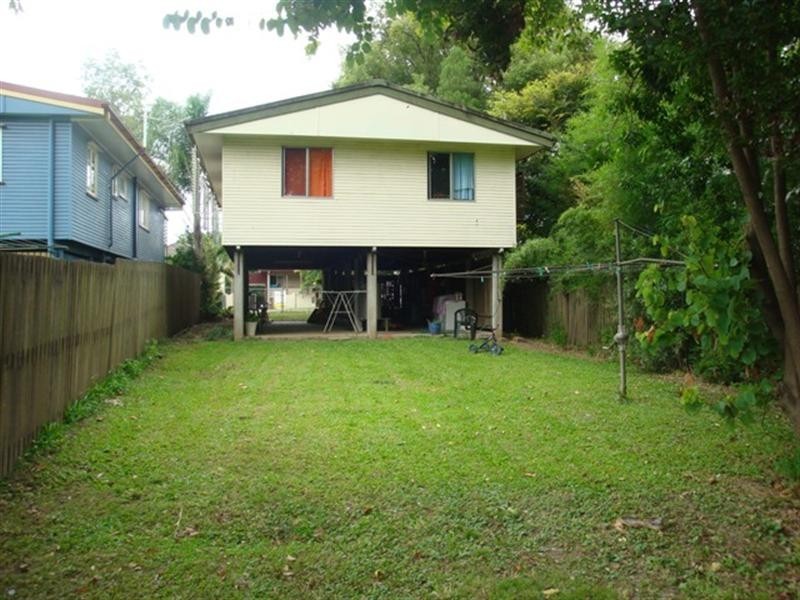 19 Gerlee Street, Tennyson QLD 4105