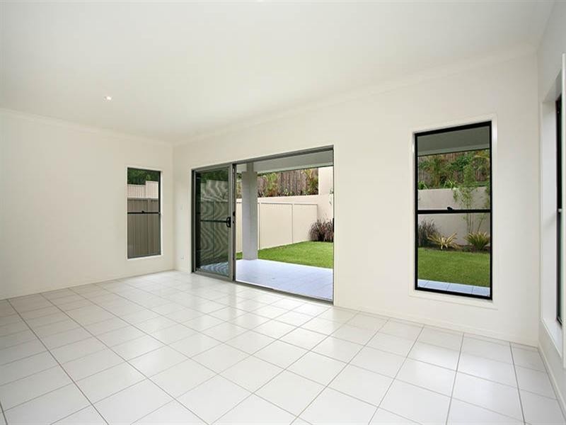 27 Walker Street, Corinda QLD 4075