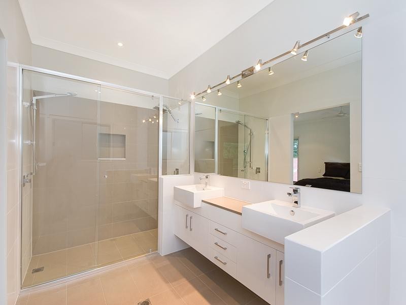 43 Ellen Street, Oxley QLD 4075