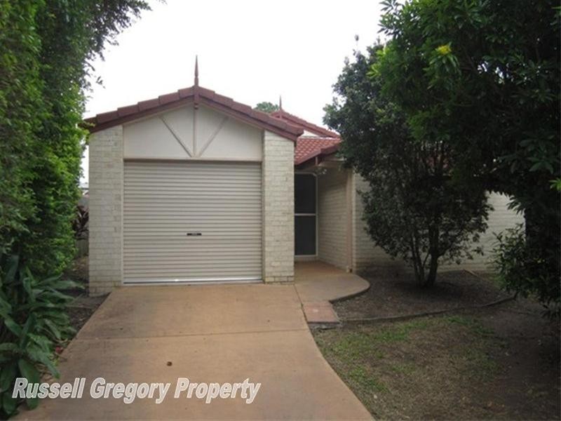 4 Vivian Street, Tennyson QLD 4105