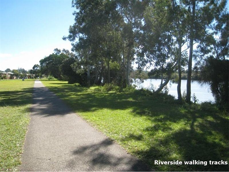 4 Vivian Street, Tennyson QLD 4105