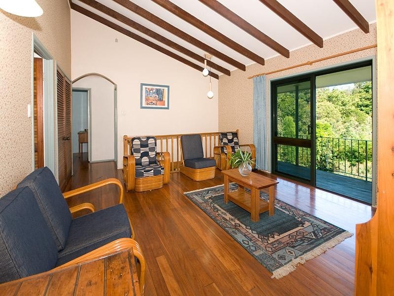 18 Meehan Street, Seventeen Mile Rocks QLD 4073