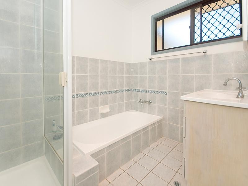 18 Meehan Street, Seventeen Mile Rocks QLD 4073