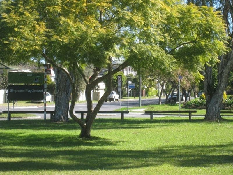 41 Camelot Street, Tennyson QLD 4105