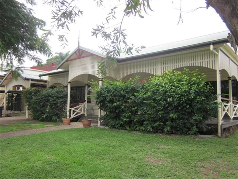1 Turner Street, Sherwood QLD 4075