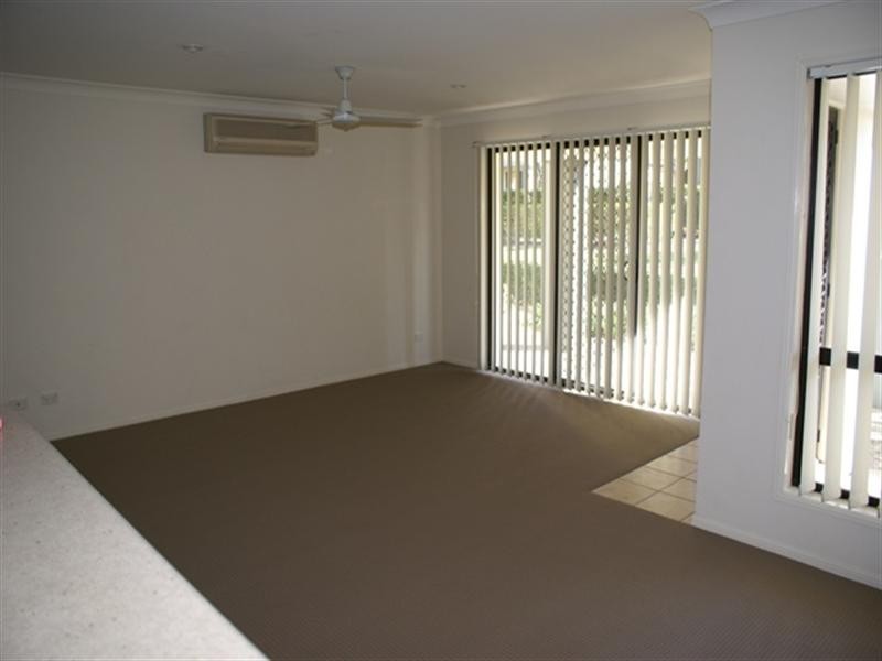 28/300 Cliveden Avenue, Corinda QLD 4075