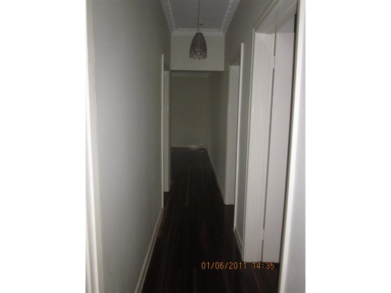 61 Oxley Station Road, Oxley QLD 4075