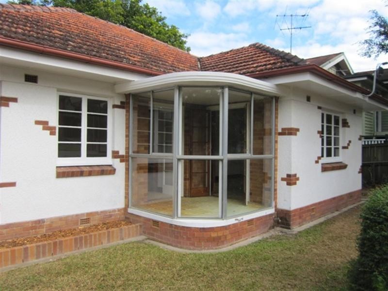 52 Ellen Street, Oxley QLD 4075