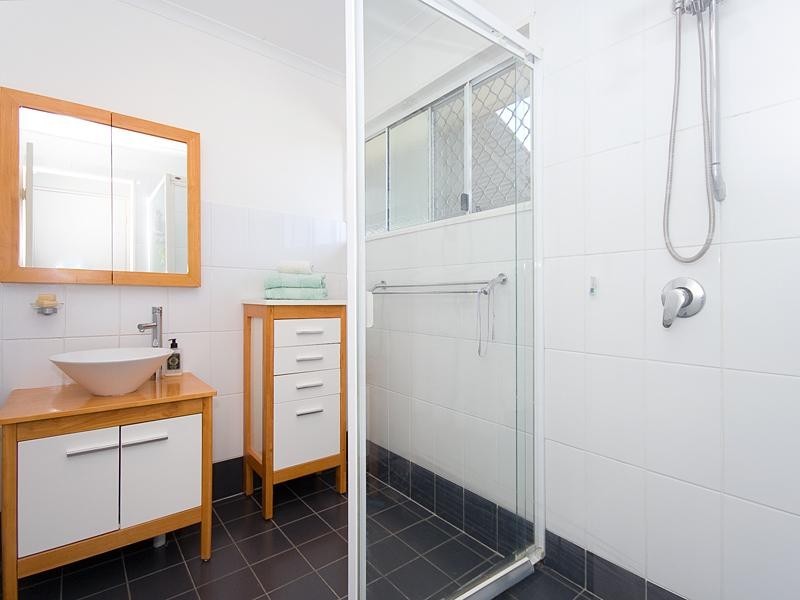 170 Englefield Road, Oxley QLD 4075