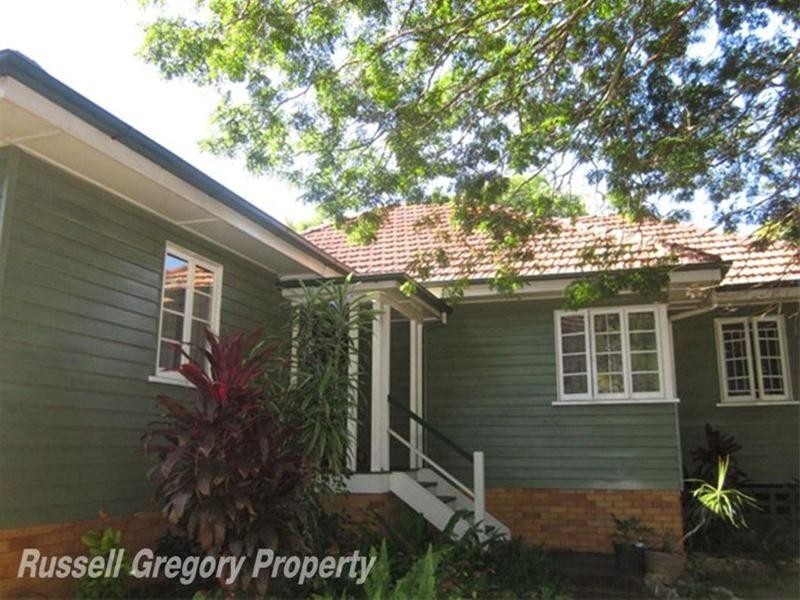 42 Magazine Street, Sherwood QLD 4075