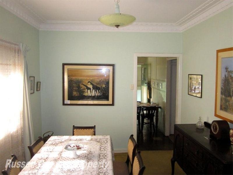 42 Magazine Street, Sherwood QLD 4075