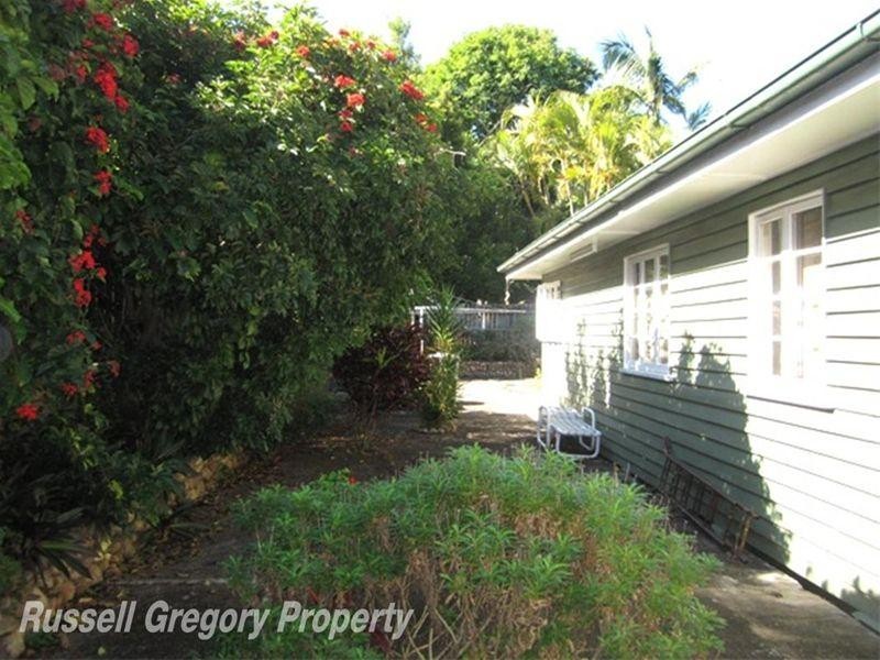 42 Magazine Street, Sherwood QLD 4075