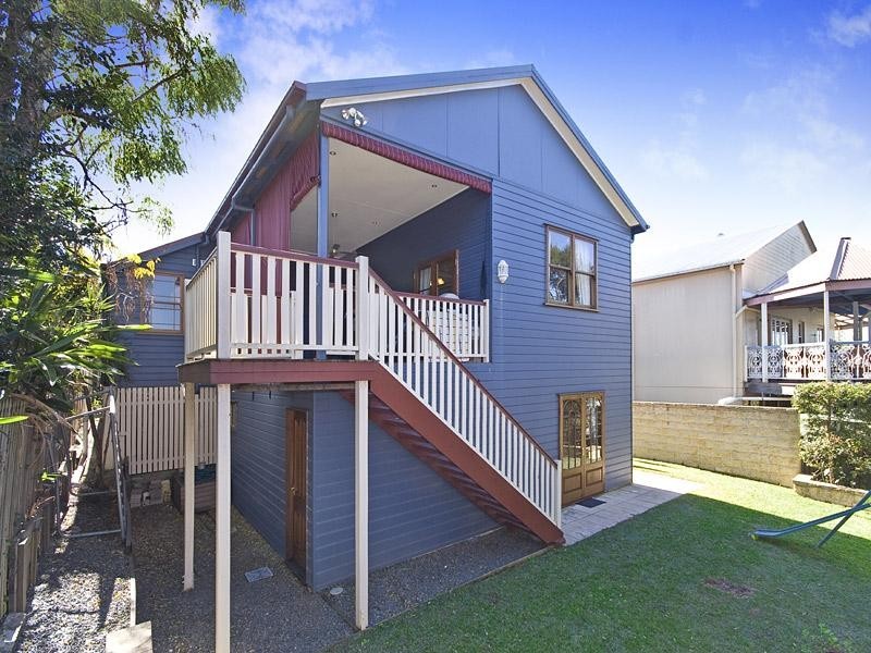 15 Young Street, Annerley QLD 4103