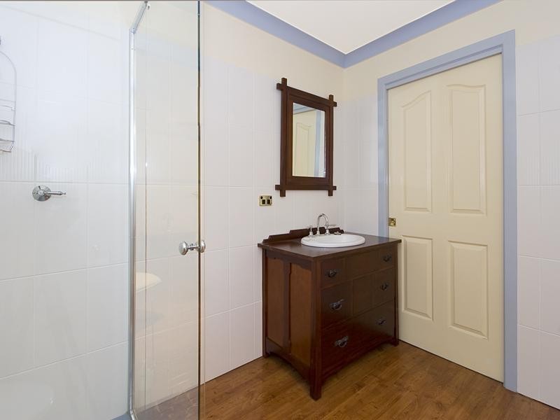 15 Young Street, Annerley QLD 4103