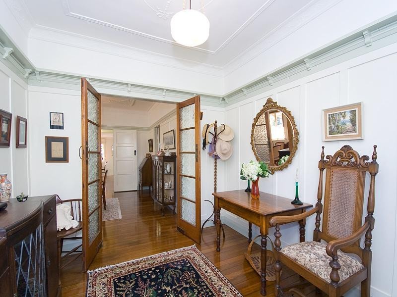 43 Weinholt Street, Sherwood QLD 4075