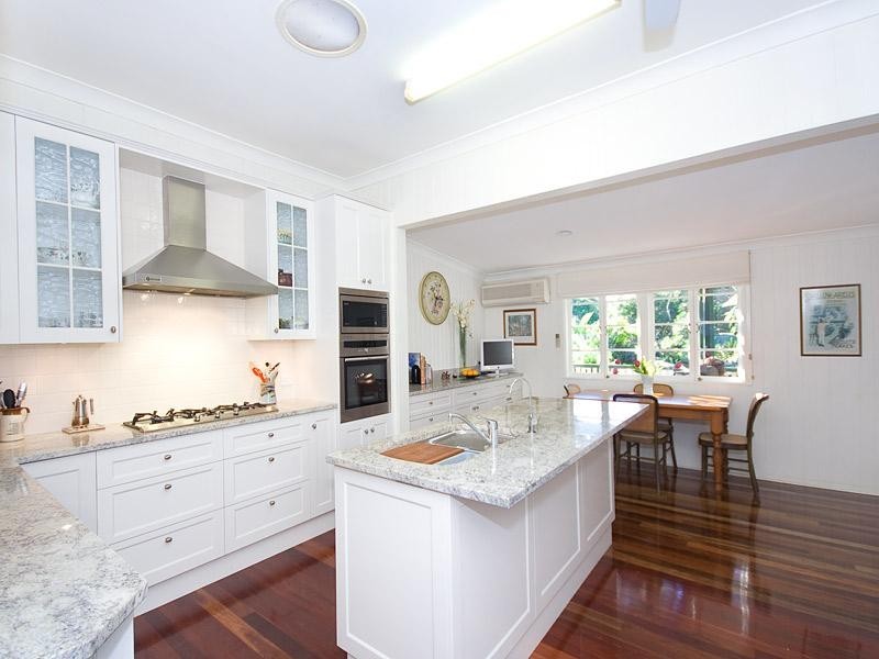 43 Weinholt Street, Sherwood QLD 4075