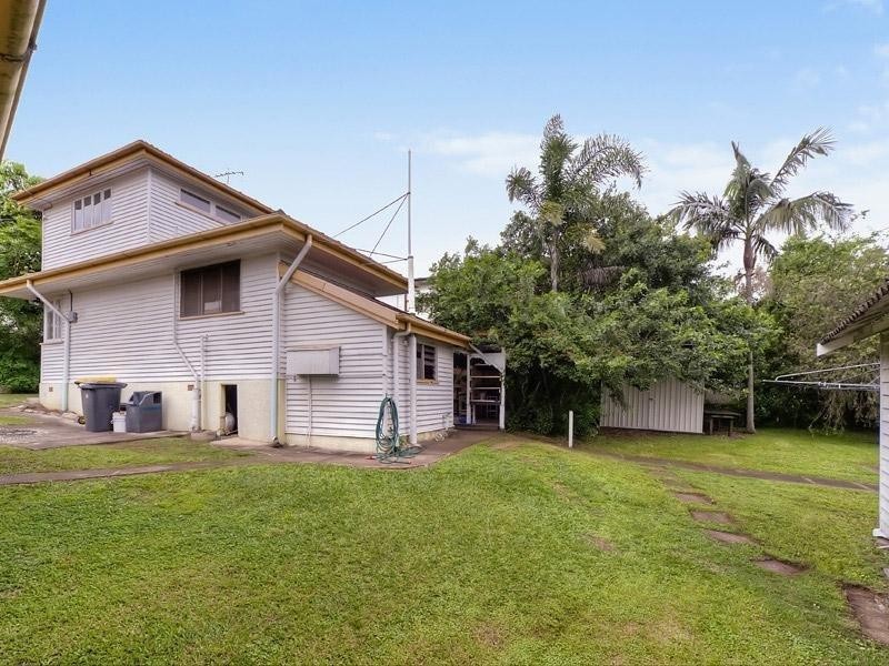 38 King Arthur Terrace, Tennyson QLD 4105