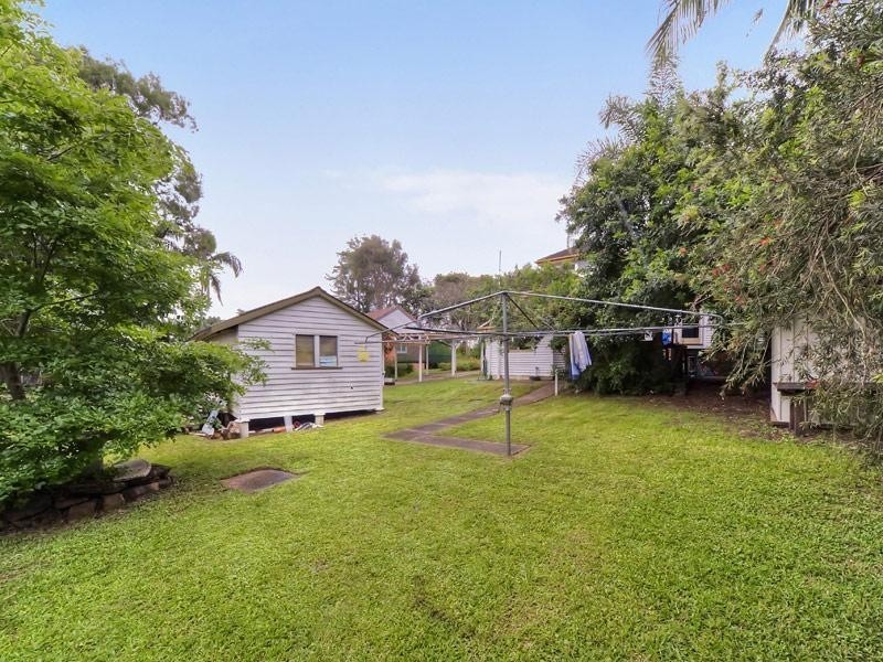 38 King Arthur Terrace, Tennyson QLD 4105