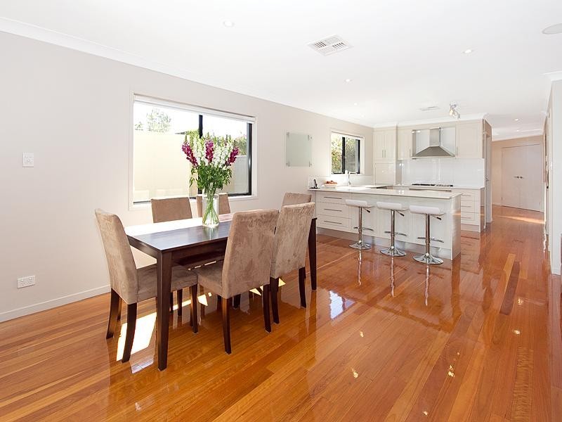 3 Elizabeth Street, Sherwood QLD 4075