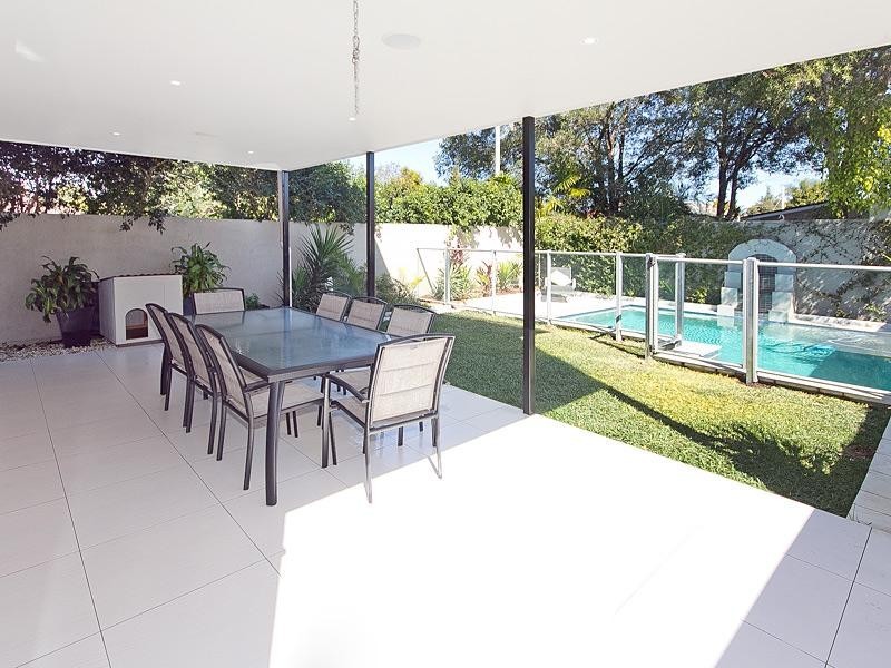 3 Elizabeth Street, Sherwood QLD 4075