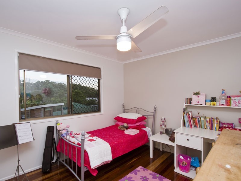 18 Arosa Street, Jamboree Heights QLD 4074